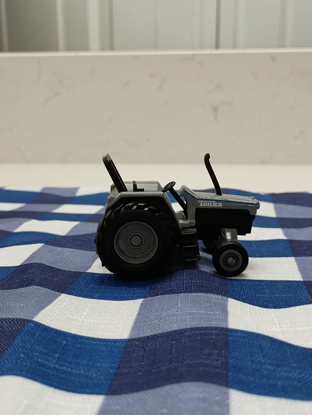 Pre-Owned 2009 Gray Tonka Tractor * By Hasbro * Maistro * Toy